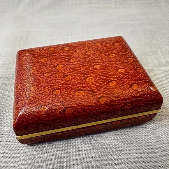 Vintage Krementz Gold Plated "C" Monogrammed Cuff Links in Box - Picture 11 of 12